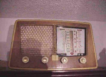 APARATO DE R&Aacute;DIO