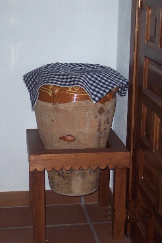 VASIJA DE BARRO PARA ECHAR ALIMENTOS EN ACEITE