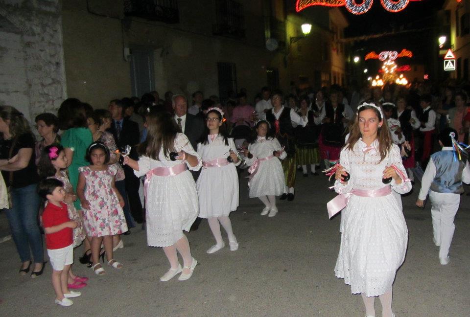 545048_348207625248628_1458775760_n