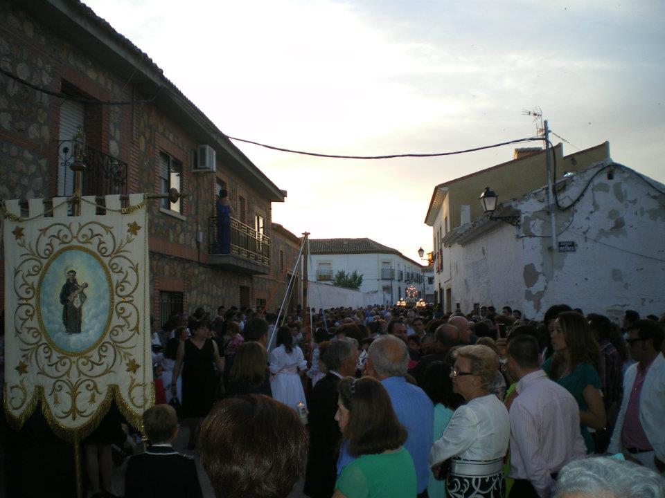 534072_402905103079059_168820761_n