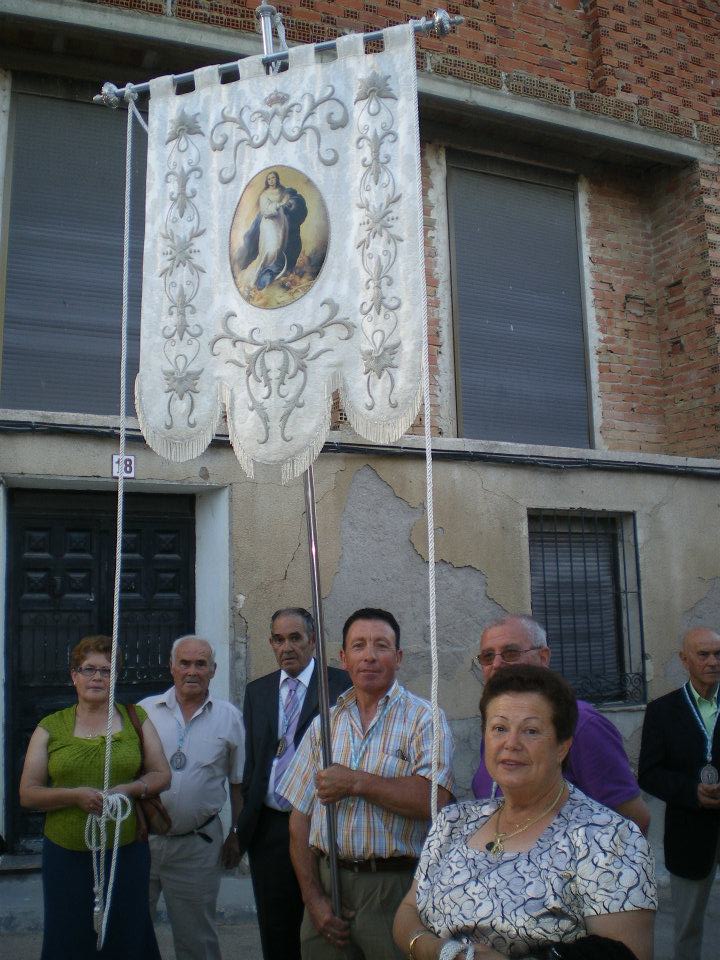 428485_402904703079099_1446379087_n