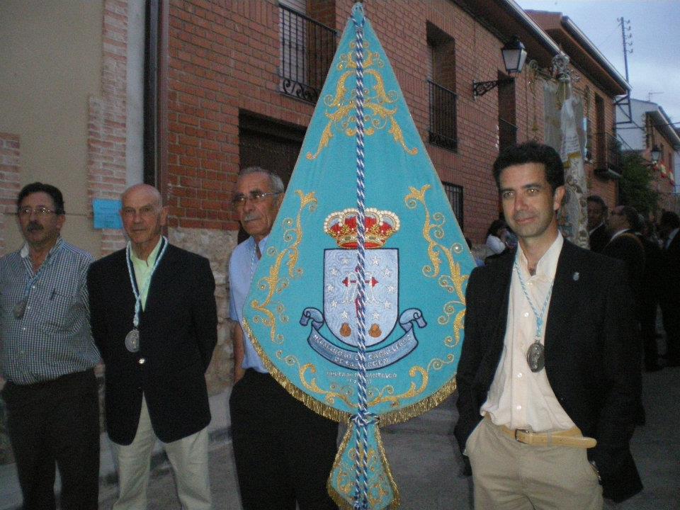 389753_402905989745637_350046056_n