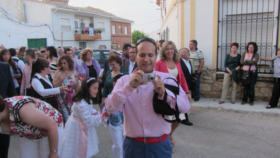 382455_348207145248676_1971977580_n