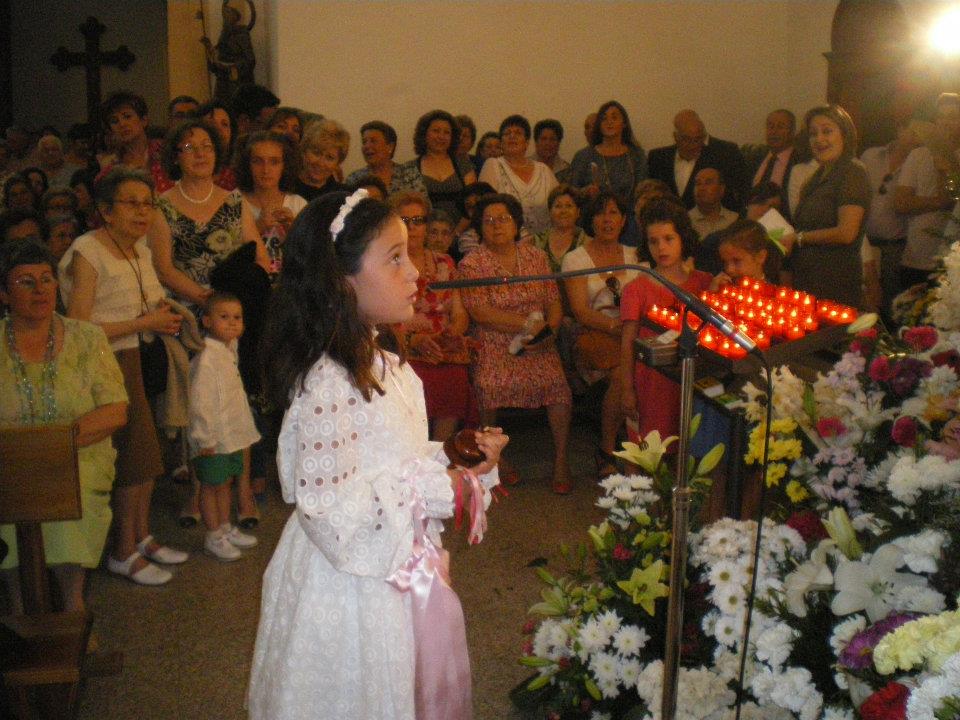 269308_402902483079321_1083328220_n