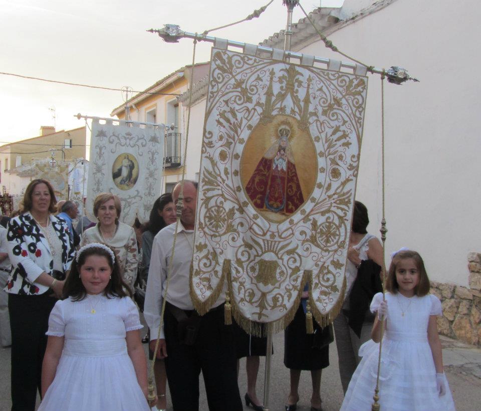 208922_348206971915360_1316249577_n