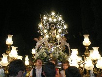 533916_402907109745525_99102227_n