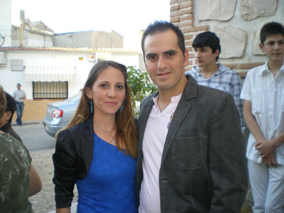 580124_402661873103382_238067771_n