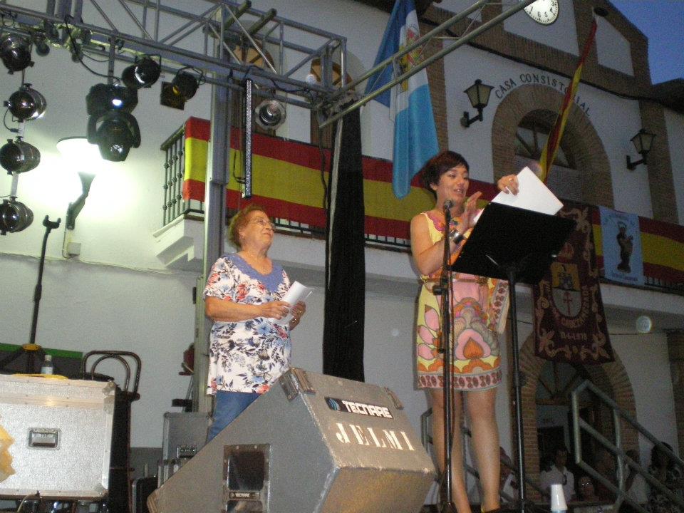 552791_402676029768633_1799709664_n