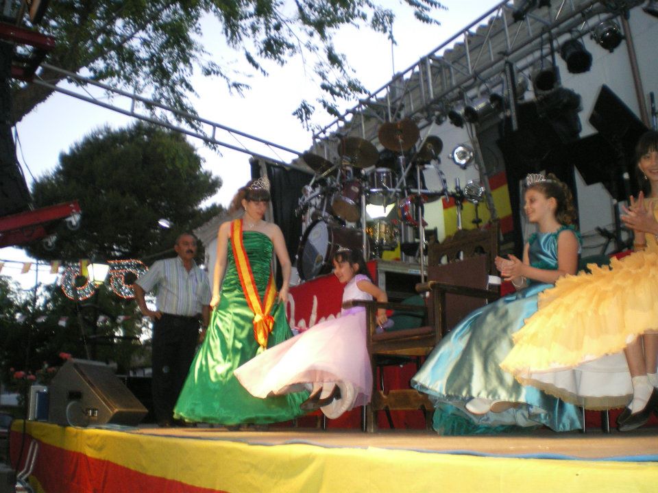 538535_402674899768746_1293796511_n