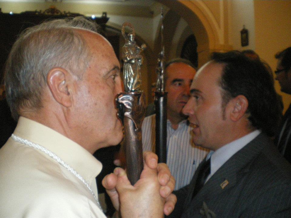 538500_402673979768838_1566924038_n