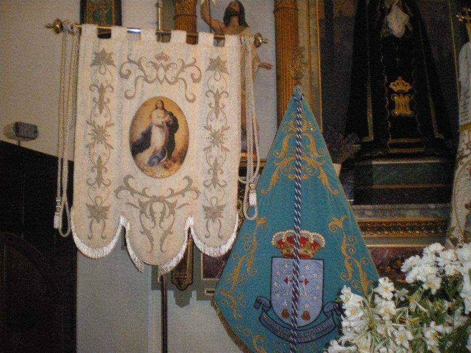 178903_402678926435010_1056100579_n