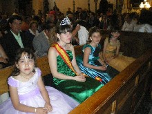 601700_402667573102812_1810371429_n