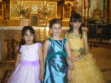 599247_402673906435512_1279656959_n