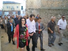 598955_402667516436151_483866600_n