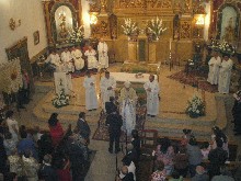 560754_402677499768486_625916032_n