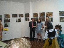 556799_402674329768803_321340123_n