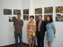 554266_402674409768795_869449416_n