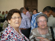 552806_402680226434880_282570718_n