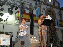 552791_402676029768633_1799709664_n