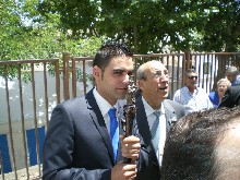 538429_402679379768298_1289313010_n