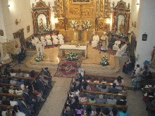 534388_402677356435167_100326653_n