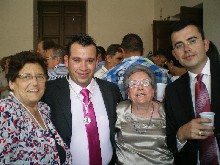 532665_402680346434868_82704608_n