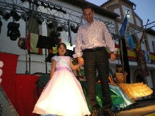 421521_402675113102058_1199763725_n