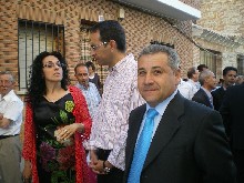 421378_402661479770088_181899568_n